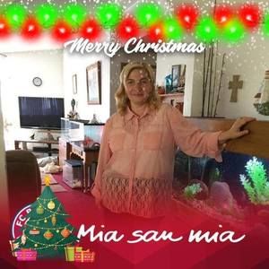 Meet your Posher, Michaela